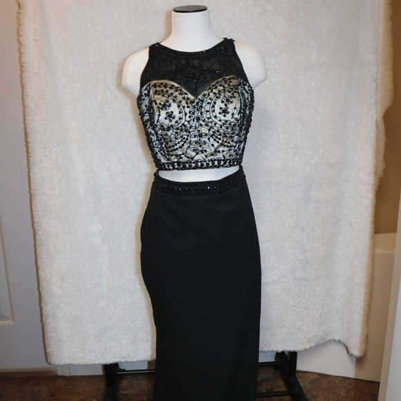 custom made Dresses & Skirts - Custom made formal qown size 12